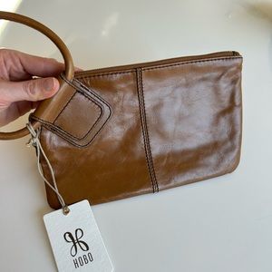 HOBO Sable Clutch